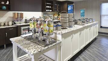 Free daily buffet breakfast