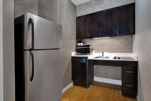 Full-sized fridge, microwave, coffee/tea maker