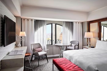 Premium bedding, down comforters, pillowtop beds, in-room safe at JW Marriott San Francisco Union Square