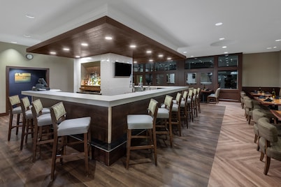 Holiday Inn & Suites Pittsfield-Berkshires by IHG