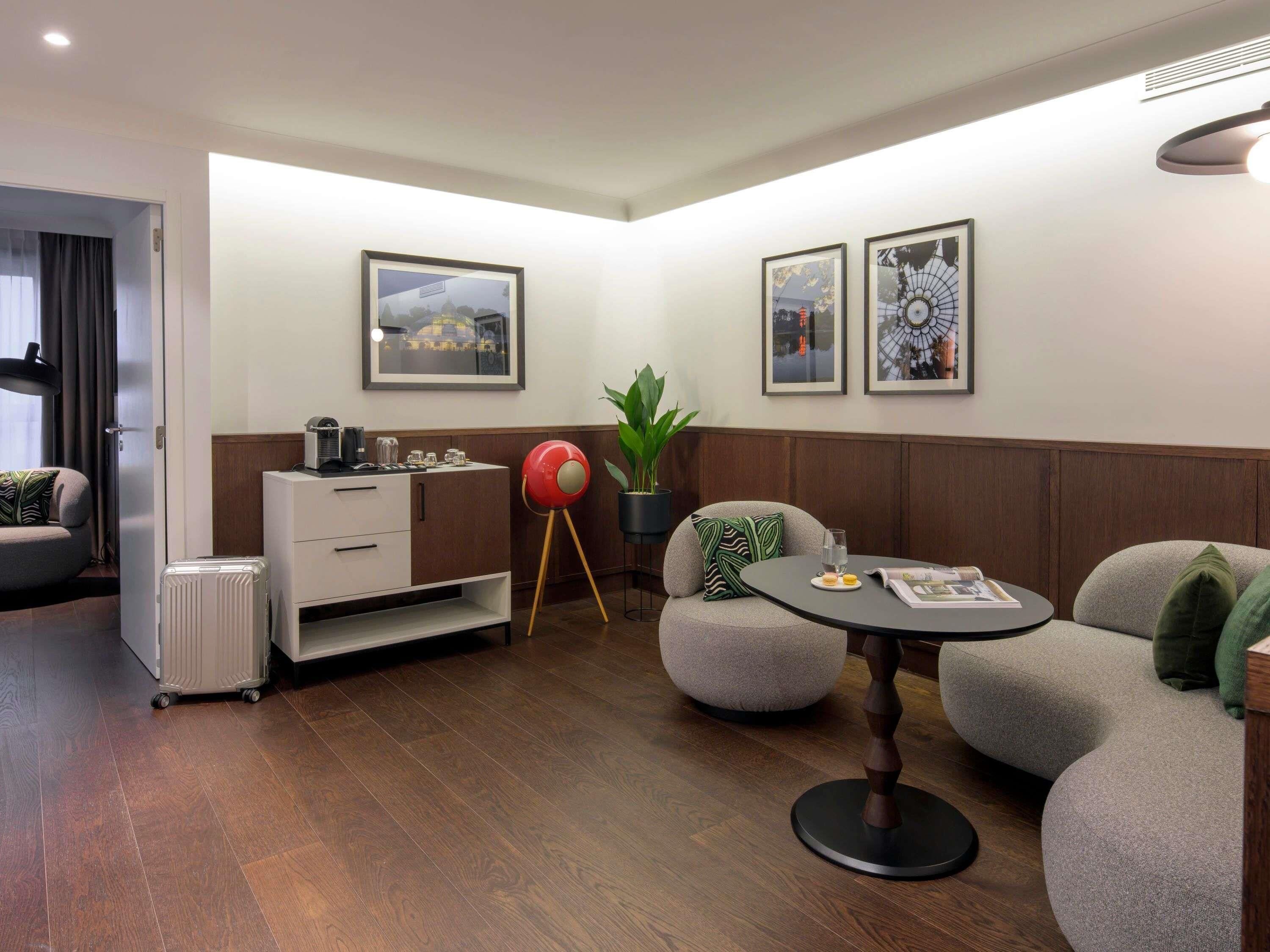 Premium bedding, down duvets, pillow-top beds, free minibar