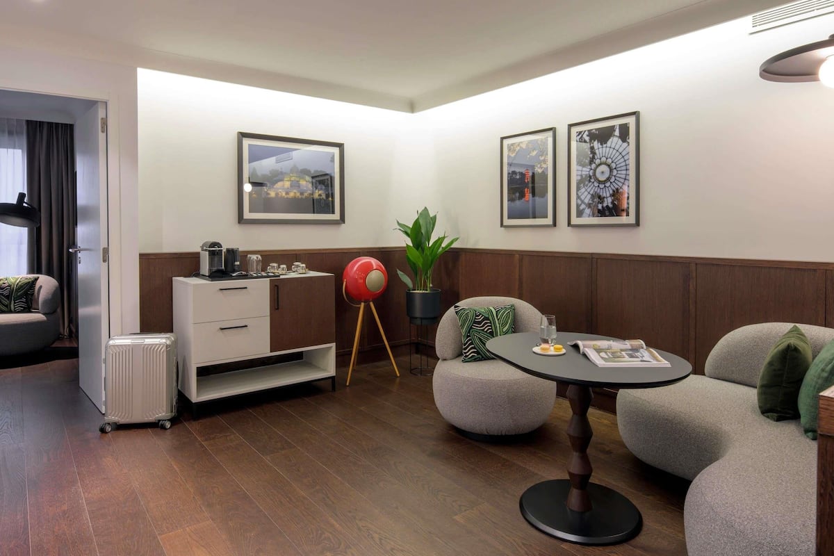 Premium bedding, down duvets, pillow-top beds, free minibar