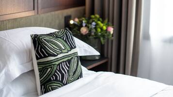 Suite, 1 King Bed, Garden View (Homage) | Premium bedding, down duvets, pillow-top beds, free minibar