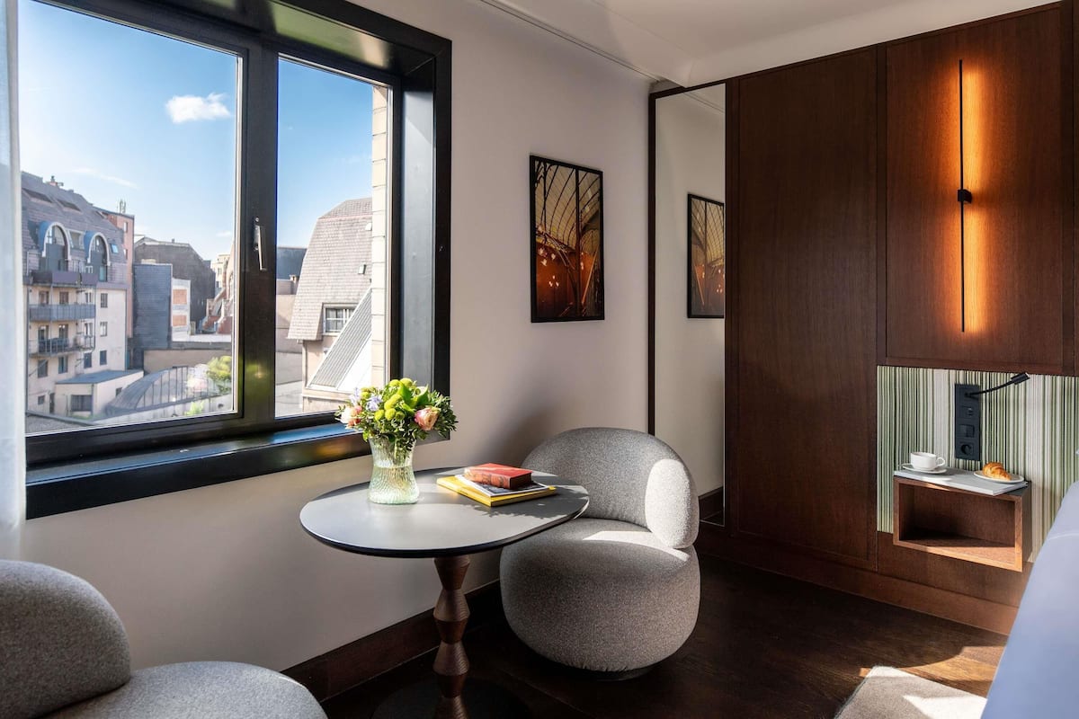 Ropa de cama de alta calidad, cubrecamas y colchones con pillow-top