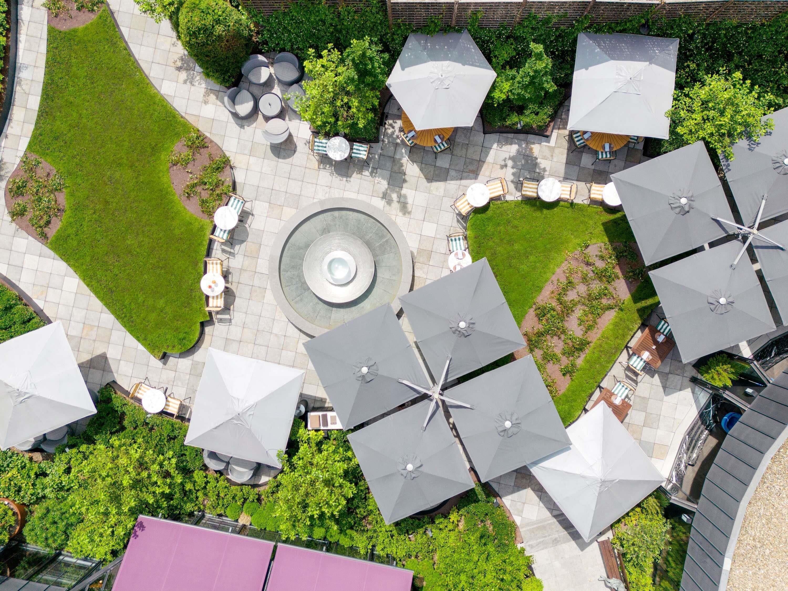 Cocktail bar, garden views, open select days
