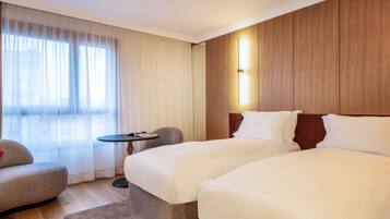 Chambre Supérieure, 2 lits une place, vue ville | 1 chambre, literie de qualité supérieure, couette en duvet d'oie