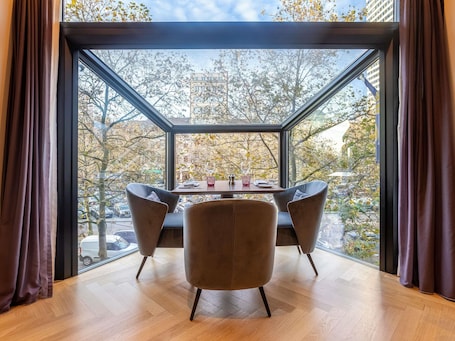 Meeting facility. Le Louise Hotel Brussels - MGallery