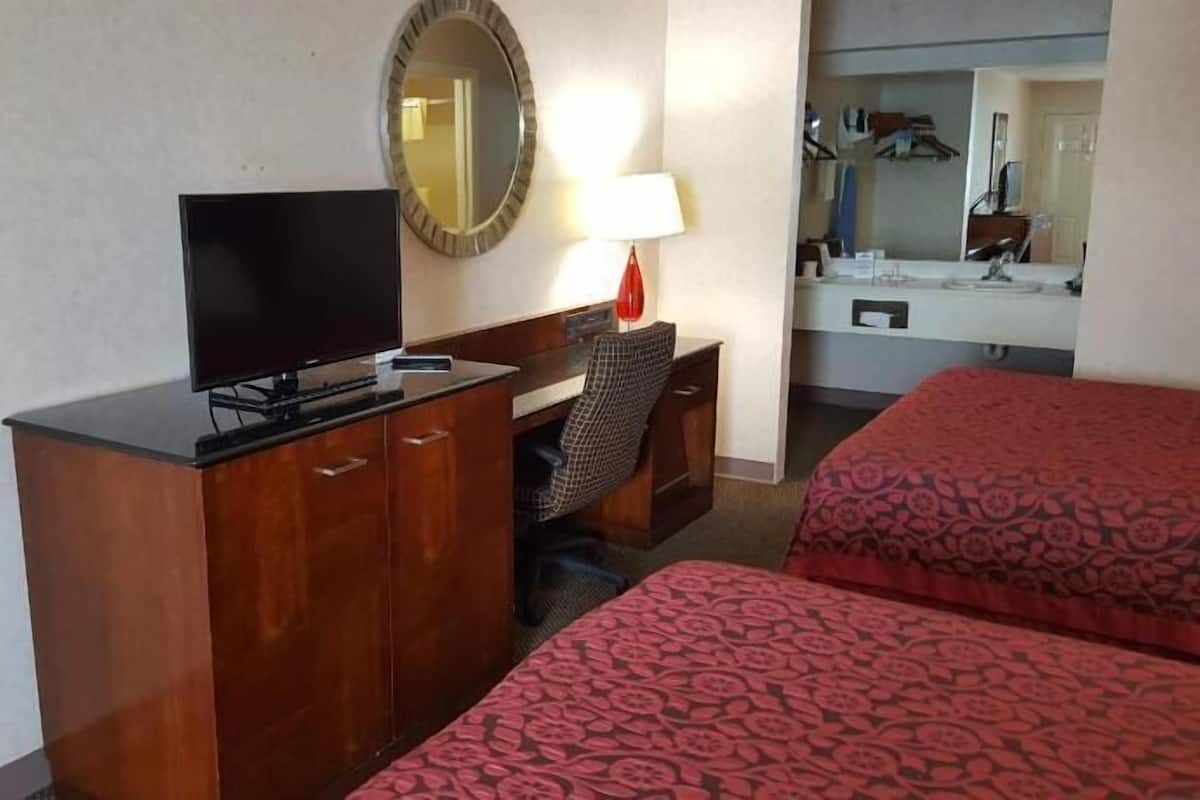 Pillowtop beds, iron/ironing board, rollaway beds, free WiFi