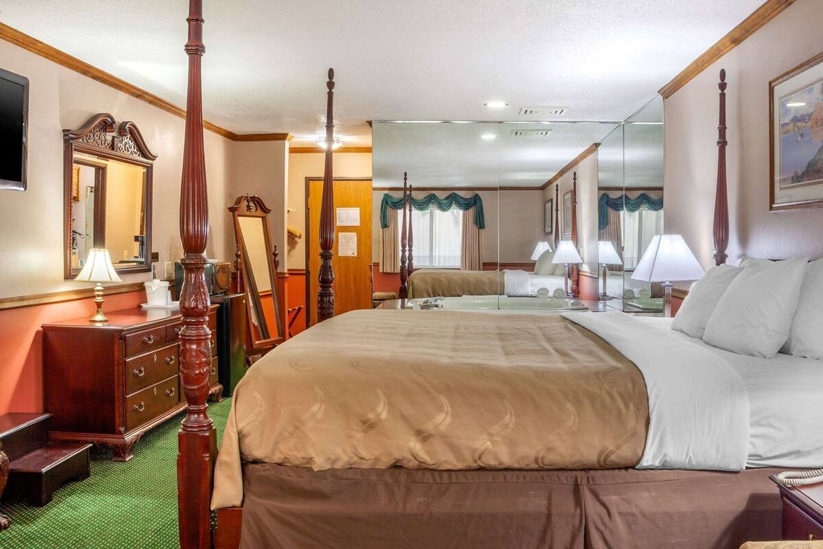 Desk, blackout drapes, iron/ironing board, free WiFi
