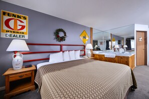 Bureau, rideaux occultants, fer et planche à repasser, Wi-Fi gratuit