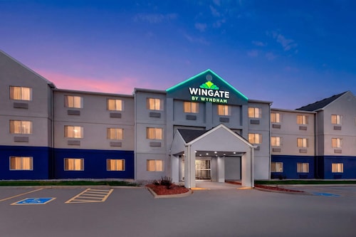 Wingate by Wyndham Oshkosh