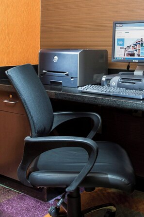 Interior - Wingate by Wyndham Oshkosh (Oshkosh)