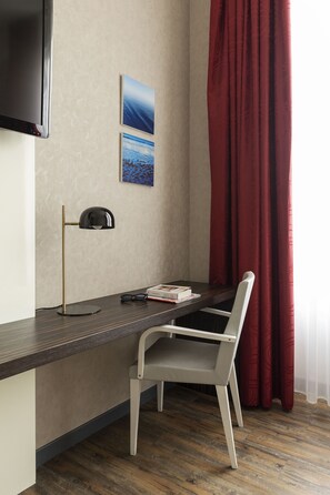 Triple Spacious Room, 1 King Bed (With Sofa Bed)