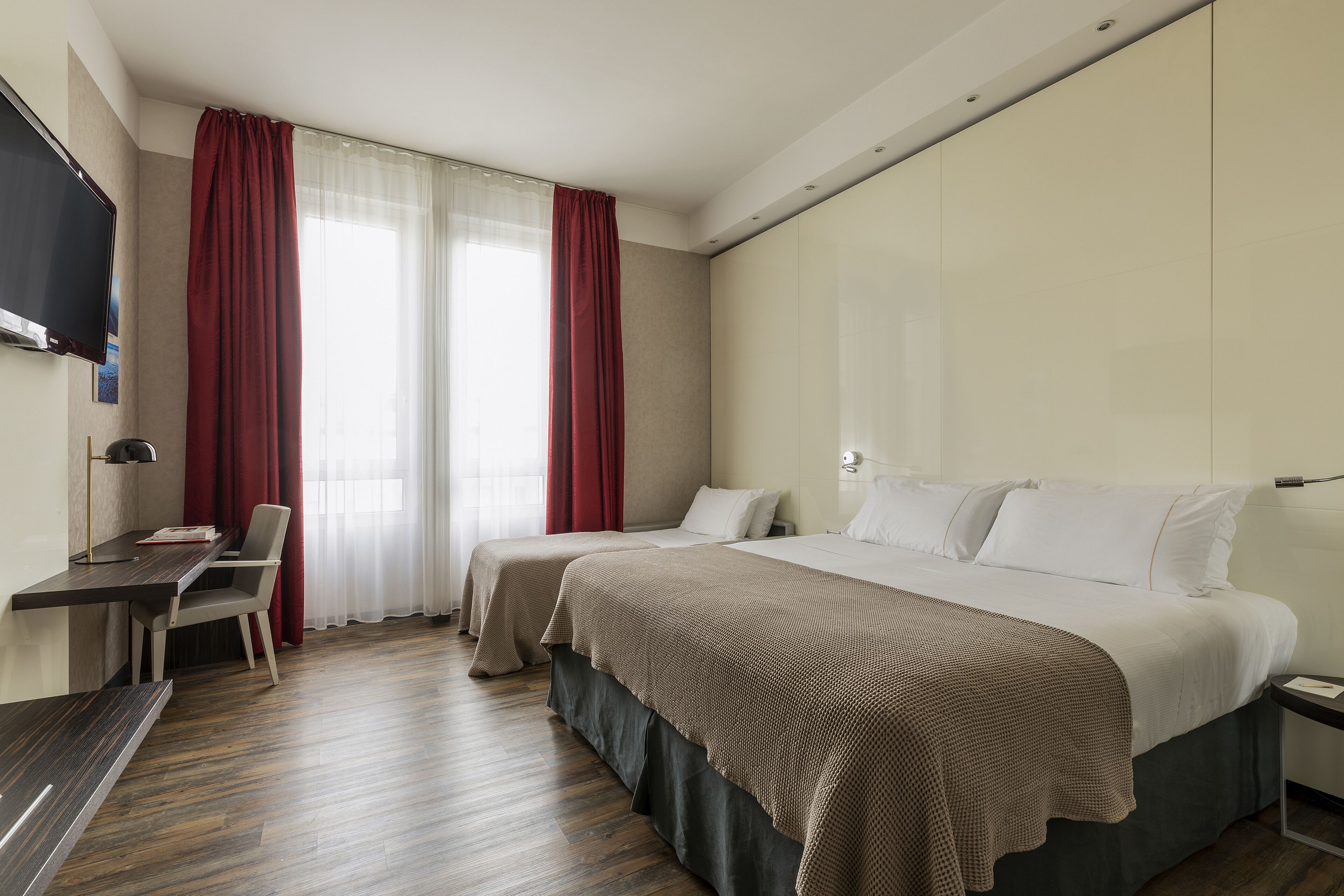 triple spacious room, 1 king bed (with sofa bed) | 1 bedroom, minibar, in-room safe, soundproofing