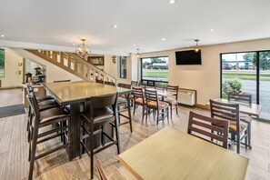 Bao gồm bữa sáng buffet hàng ngày 