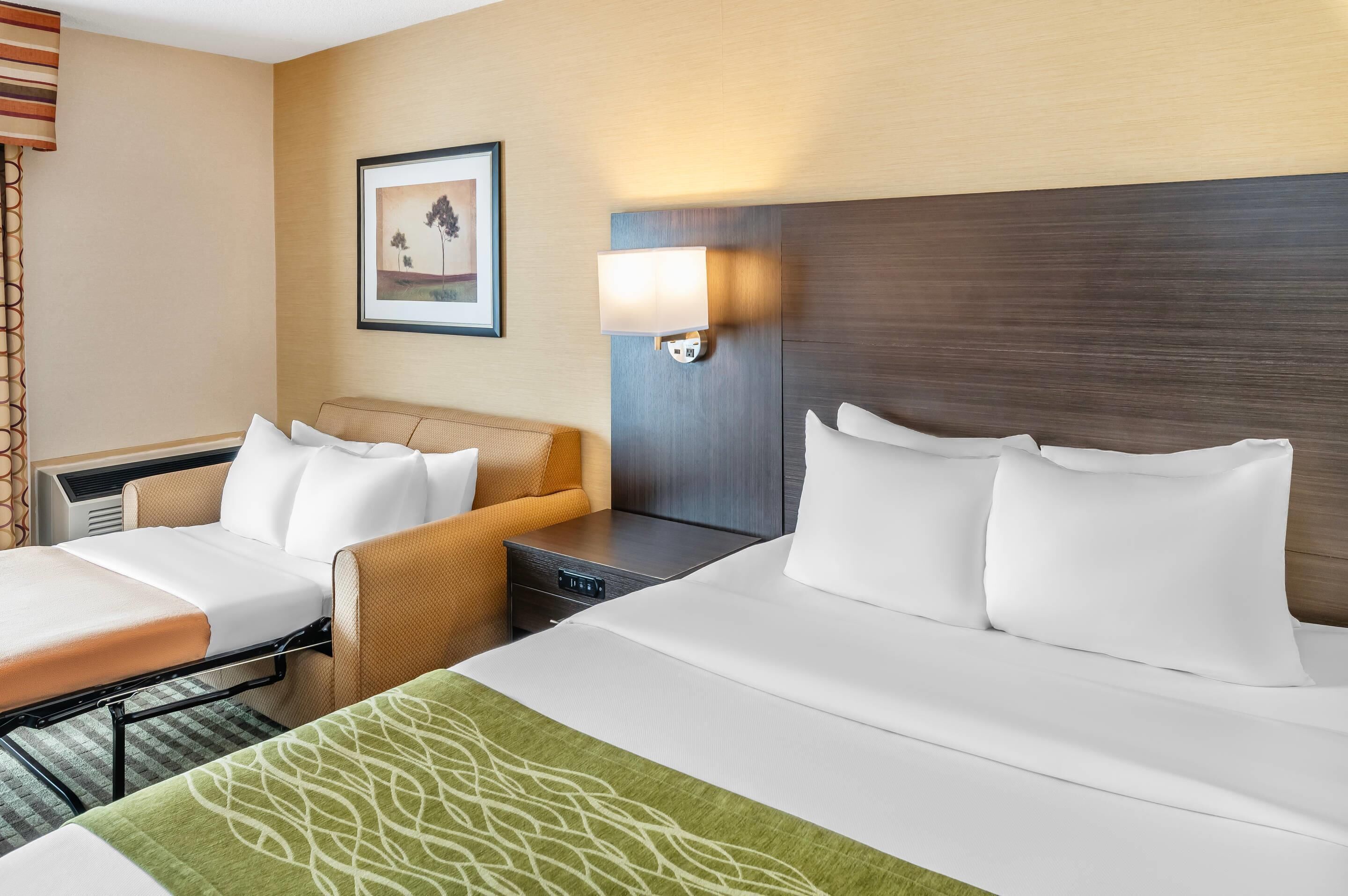 standard room, 1 queen bed with sofa bed, non smoking (interior corridor 2nd floor) | premium bedding, desk, blackout curtains, iron/ironing board