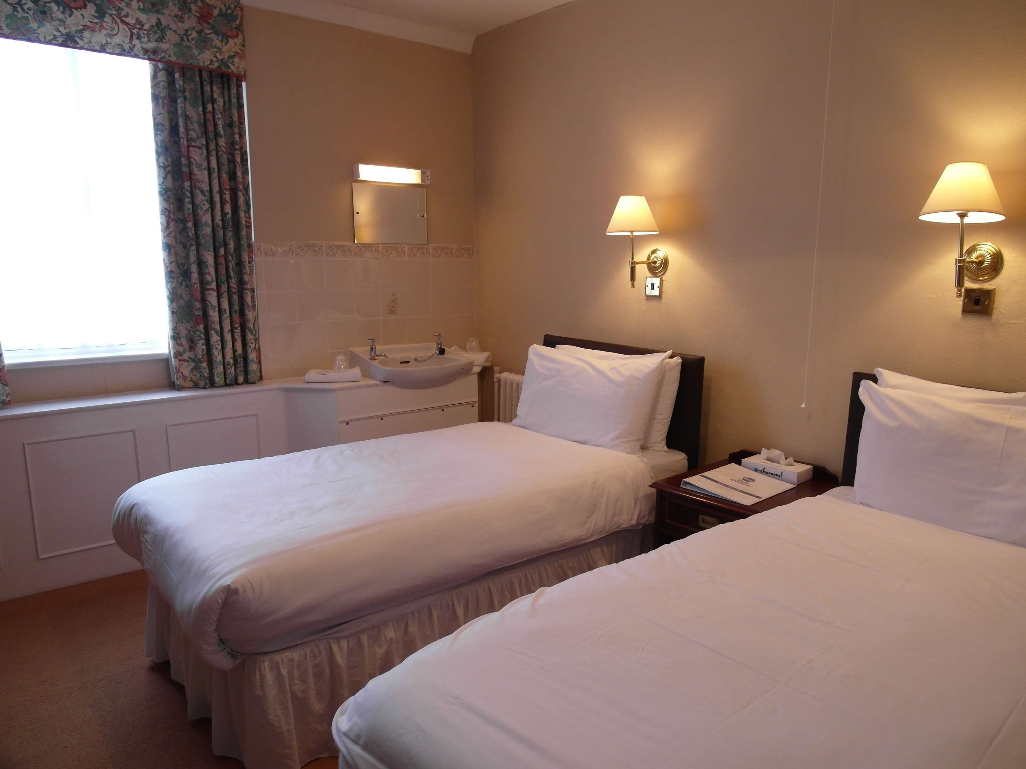 Desk, iron/ironing board, rollaway beds, free WiFi