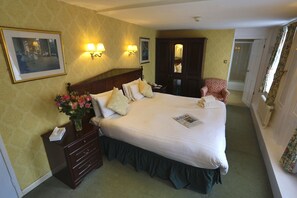 Standard Room, 1 Double Bed, Non Smoking | Desk, iron/ironing board, rollaway beds, free WiFi - Best Western George Hotel (Swaffham)