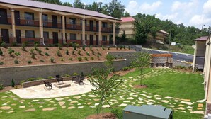 Exterior - Days Inn by Wyndham Fultondale (Fultondale)
