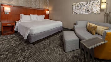 Hypoallergeen beddengoed, een laptopwerkplek, verduisterende gordijnen