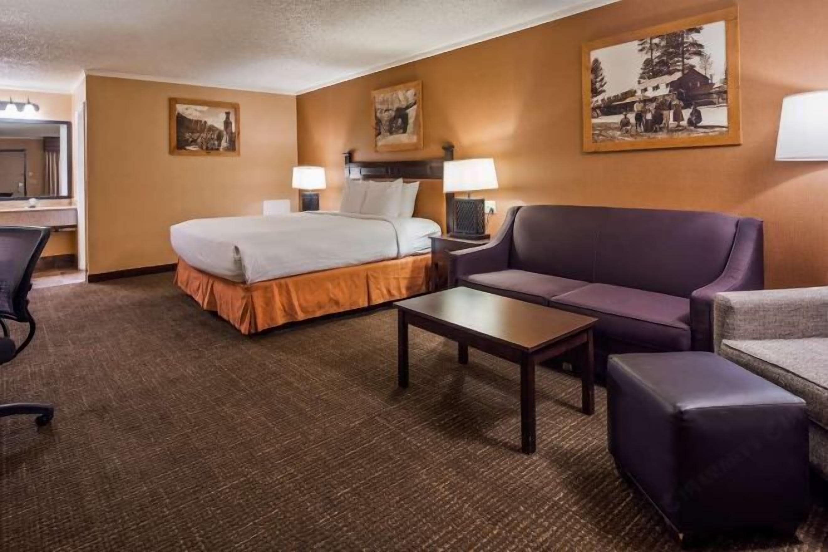 In-room safe, individually decorated, individually furnished, desk