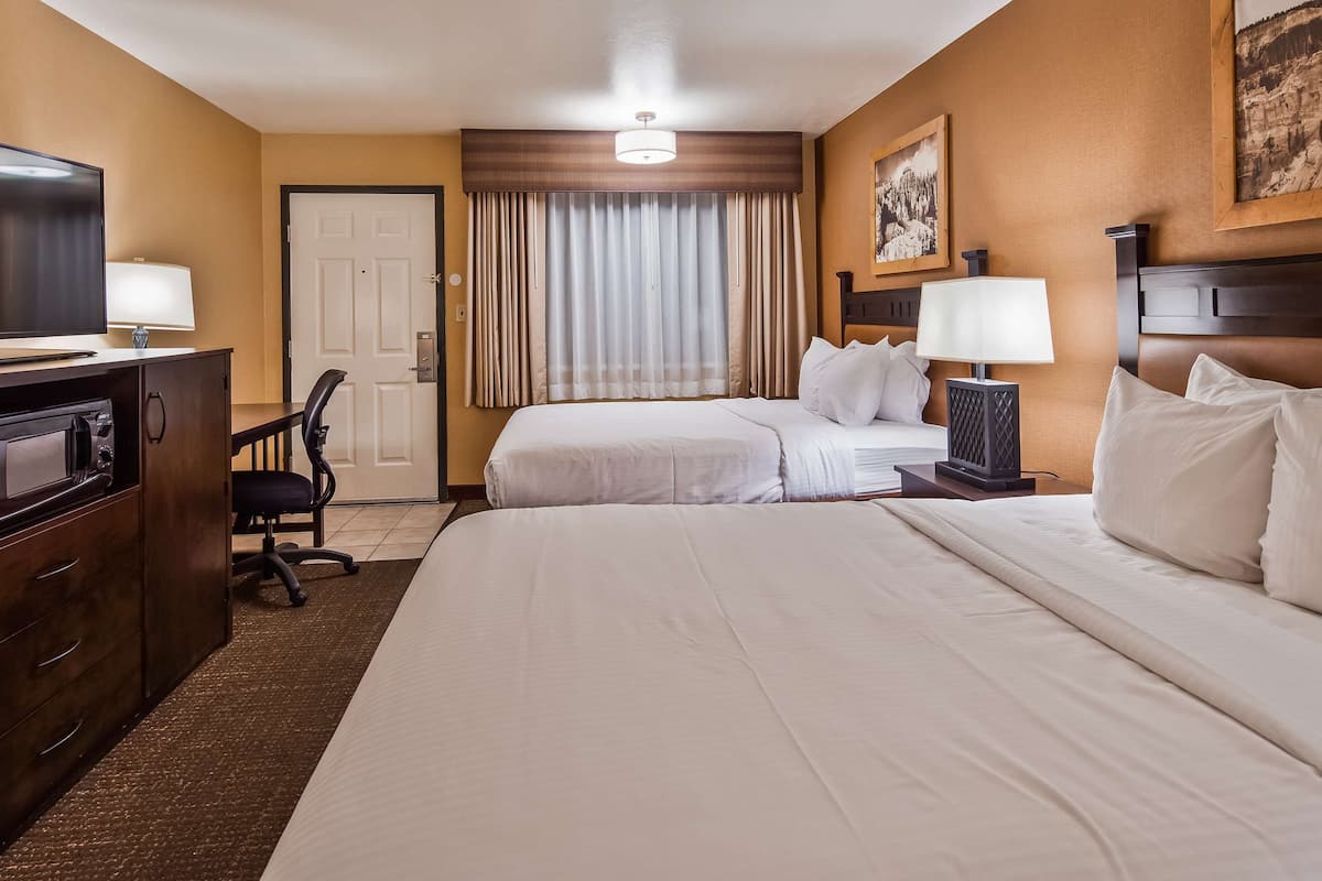 in-room safe, individually decorated, individually furnished, desk