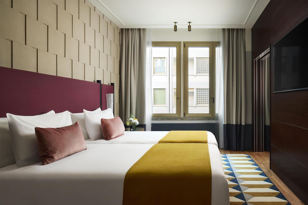 1 bedroom, premium bedding, down comforters, minibar