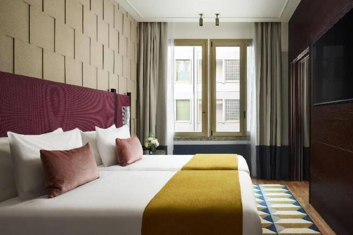 Premium bedding, down duvets, minibar, in-room safe