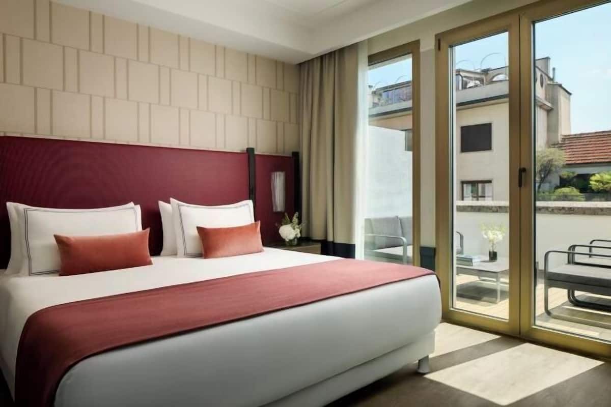 Hochwertige Bettwaren, Daunenbettdecken, Minibar, Zimmersafe
