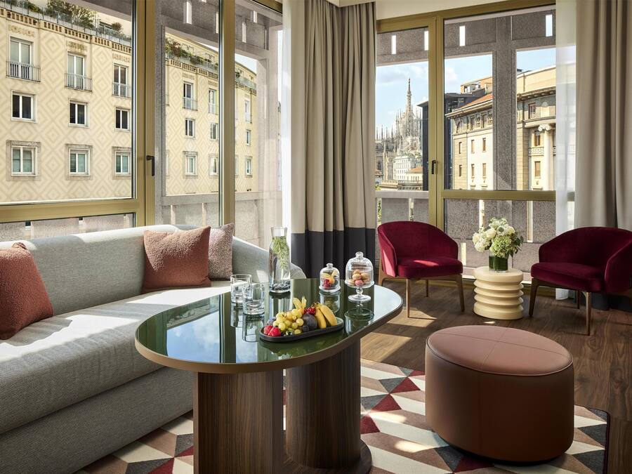 Premium bedding, down duvets, minibar, in-room safe
