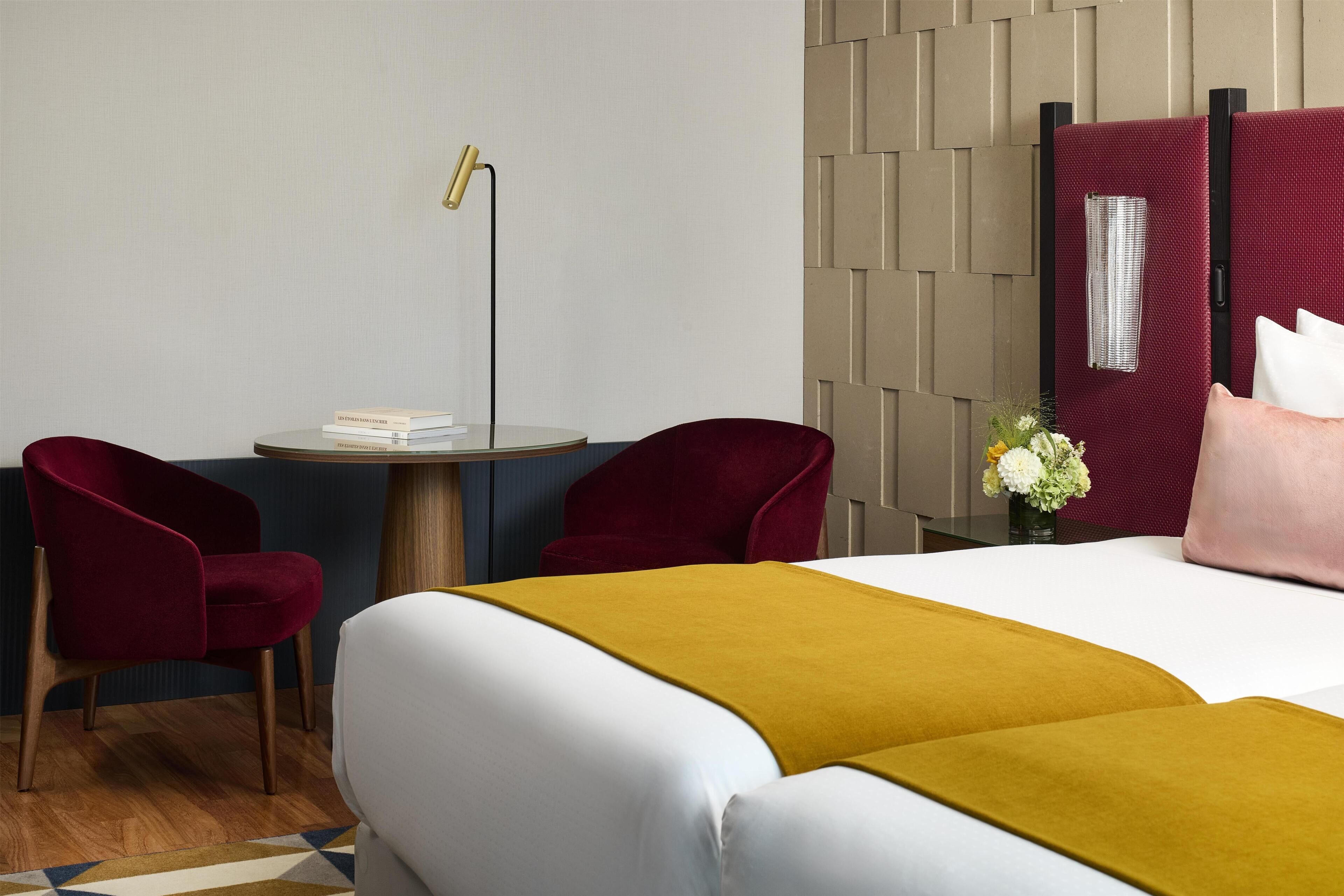 Hochwertige Bettwaren, Daunenbettdecken, Minibar, Zimmersafe