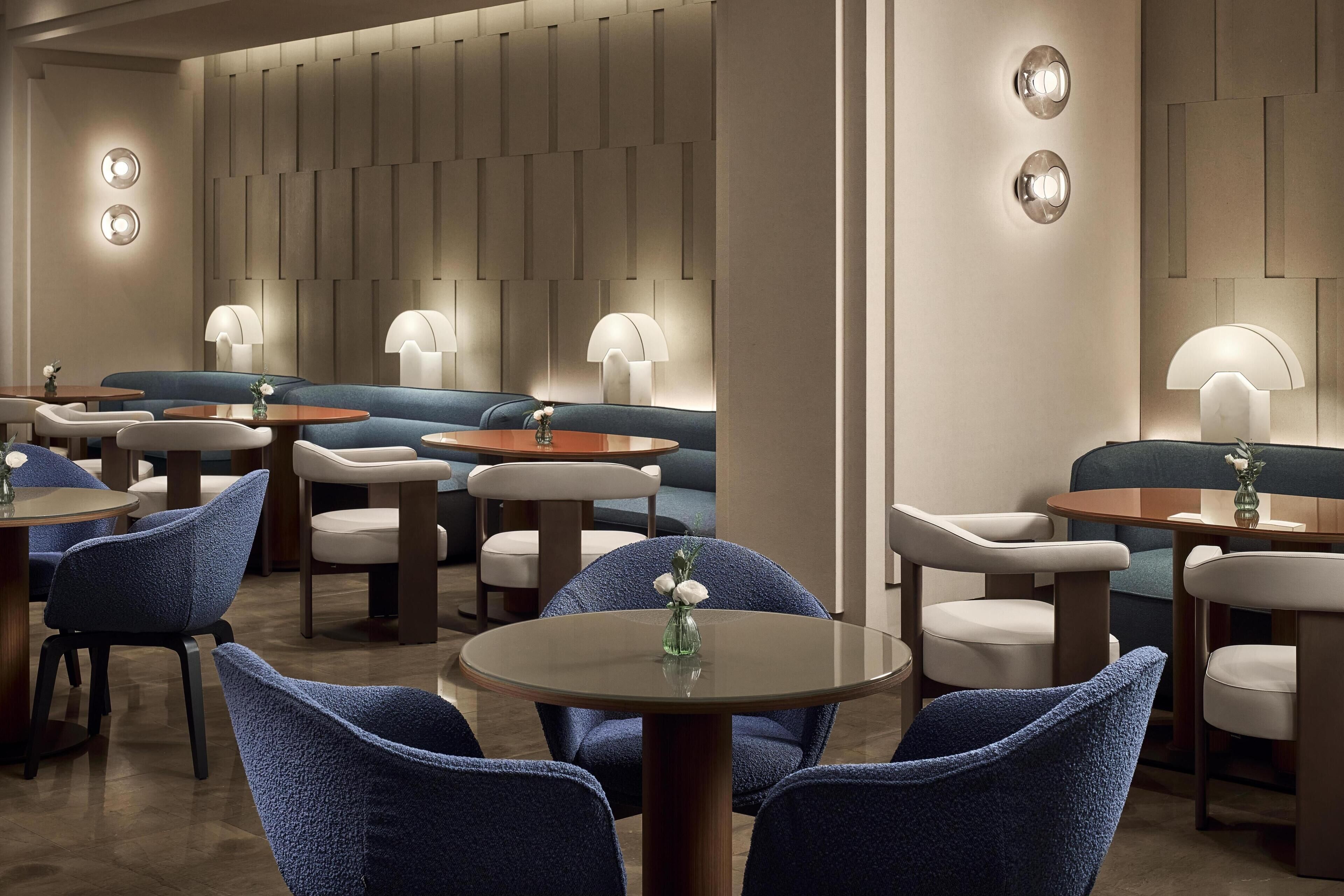 Bữa sáng buffet hàng ngày với phụ phí nhỏ 