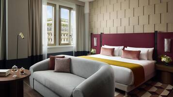 Biancheria da letto di alta qualità, copriletto in piuma, minibar