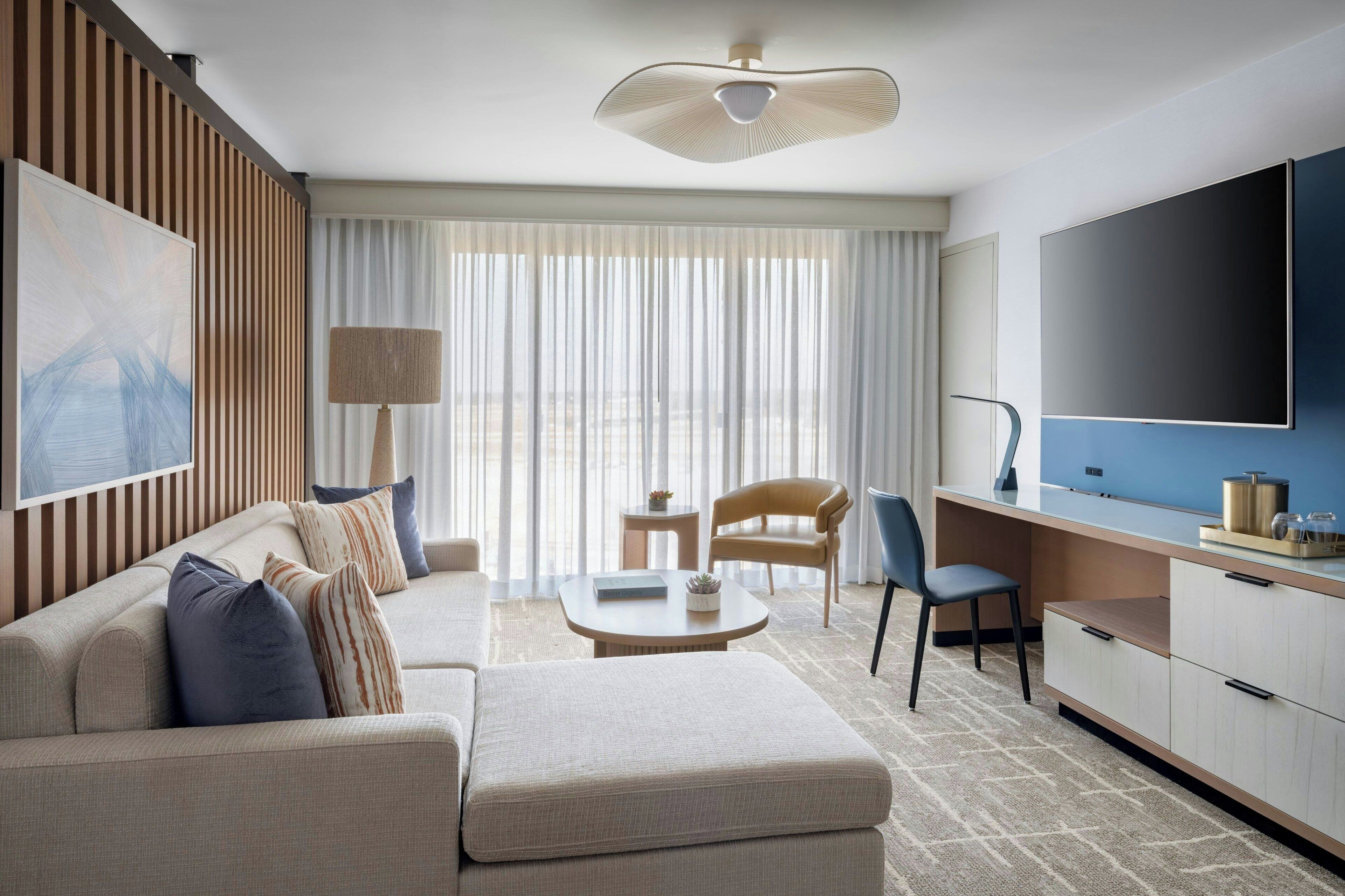 55-Zoll-LCD-Fernseher mit Satellitenempfang, Fernseher