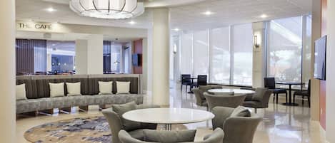 ロビーラウンジ