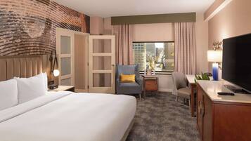 Junior Suite, 1 King Bed | Egyptian cotton sheets, premium bedding, Select Comfort beds