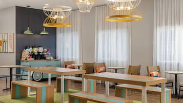 Petit déjeuner buffet compris tous les jours