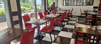 KYRIAD MONTLUCON - Saint Victor