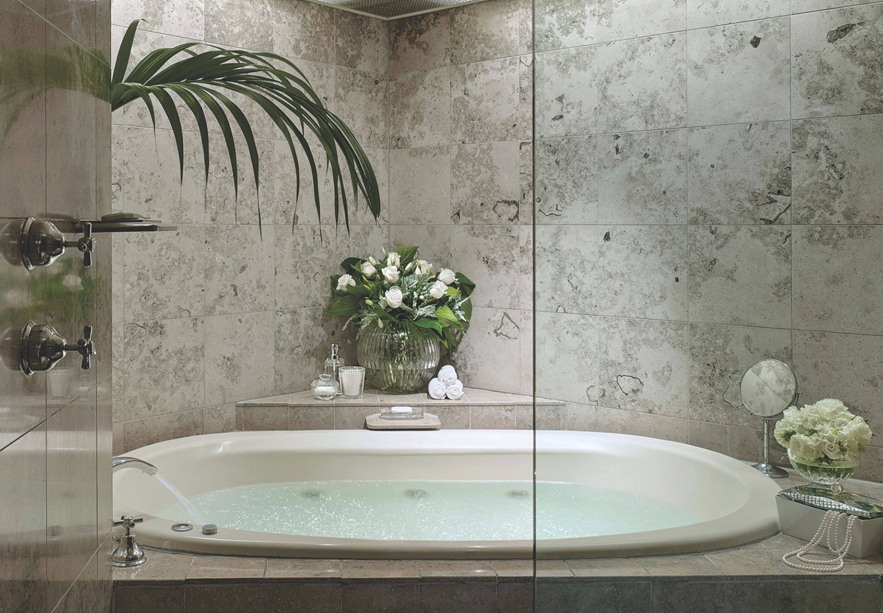 club one-bedroom suite | deep-soaking bathtub