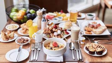 Daily buffet breakfast for a fee