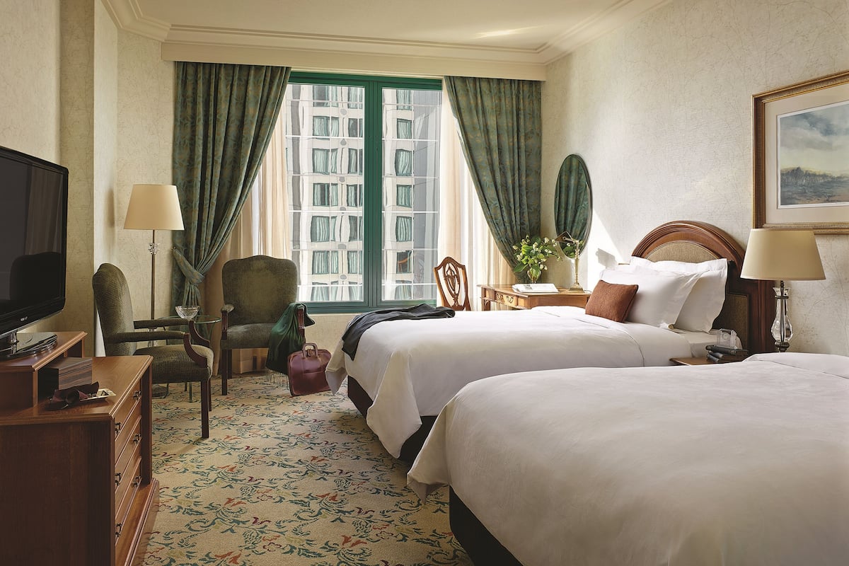 1 bedroom, Egyptian cotton sheets, premium bedding, pillowtop beds