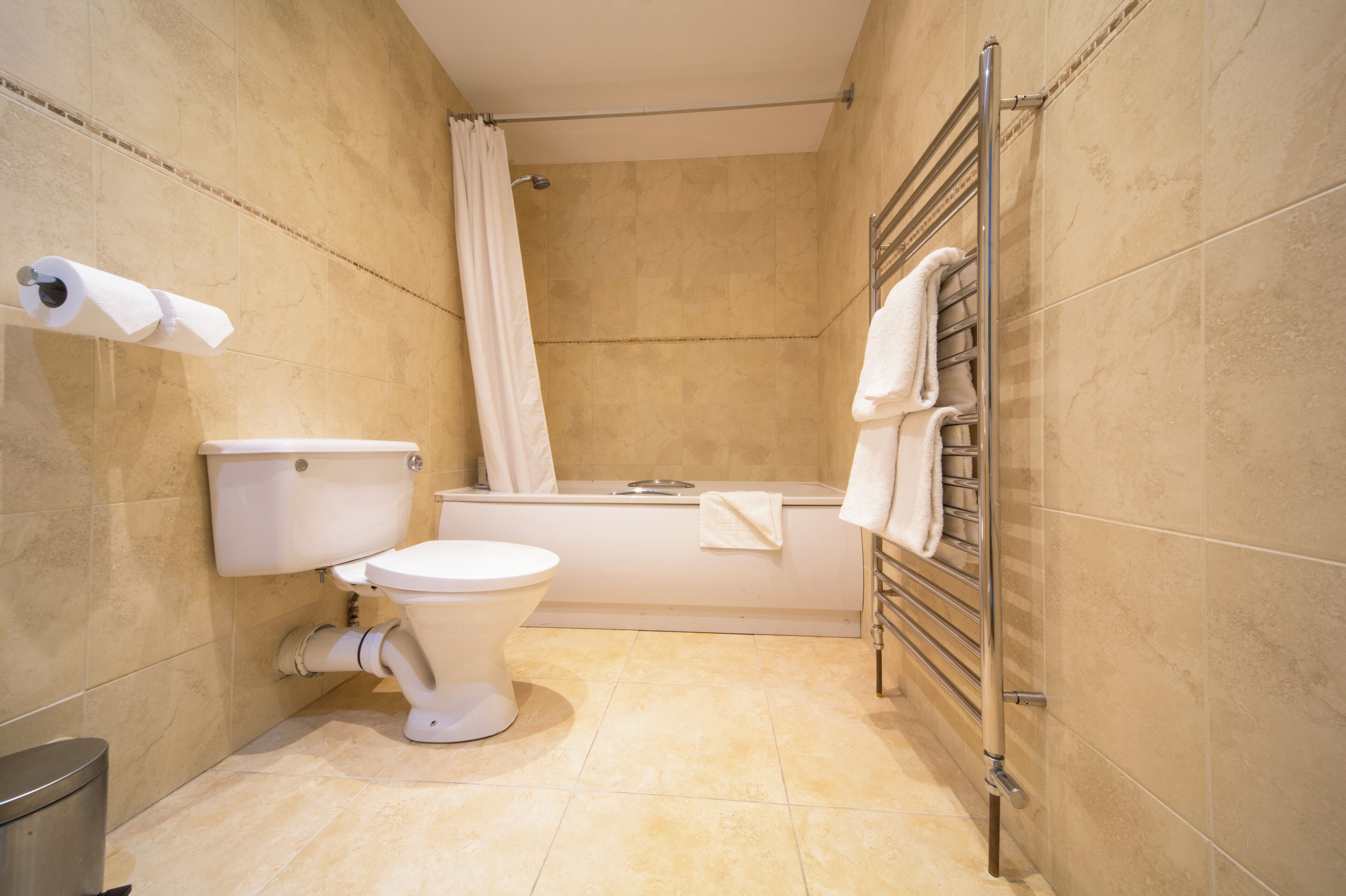 classic twin room | bathroom | free toiletries, hair dryer, towels
