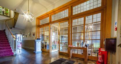 The Tontine Hotel