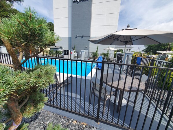 Seasonal outdoor pool
