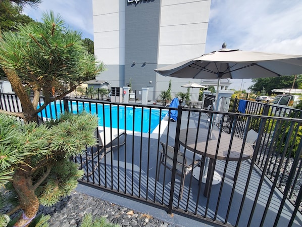 Seasonal outdoor pool