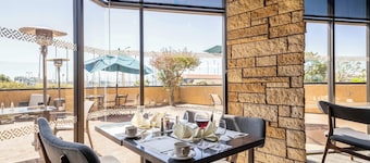 Four Points by Sheraton Ventura Harbor Resort