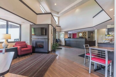 Comfort Inn Cobourg - Port Hope