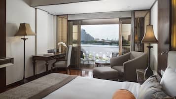 Premium bedding, down duvets, in-room safe, individually furnished