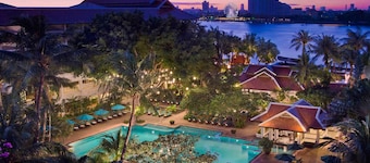 Anantara Riverside Bangkok Resort
