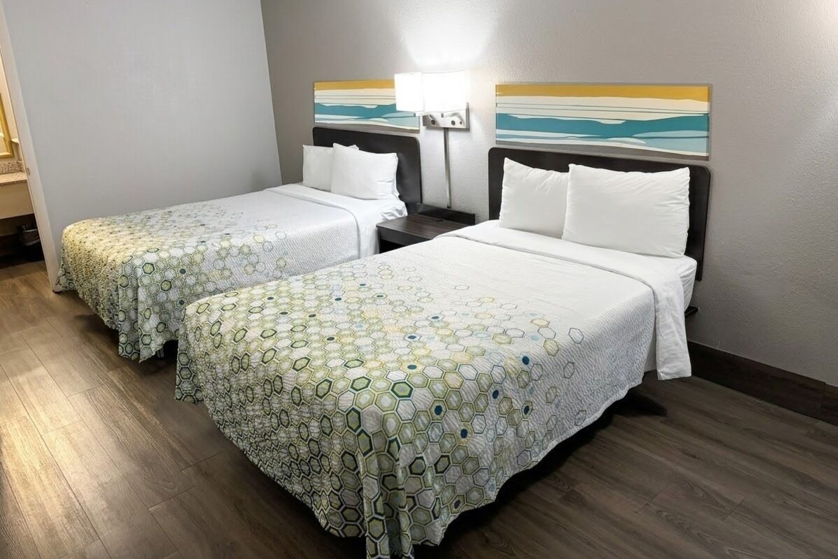 Ropa de cama de alta calidad y escritorio 